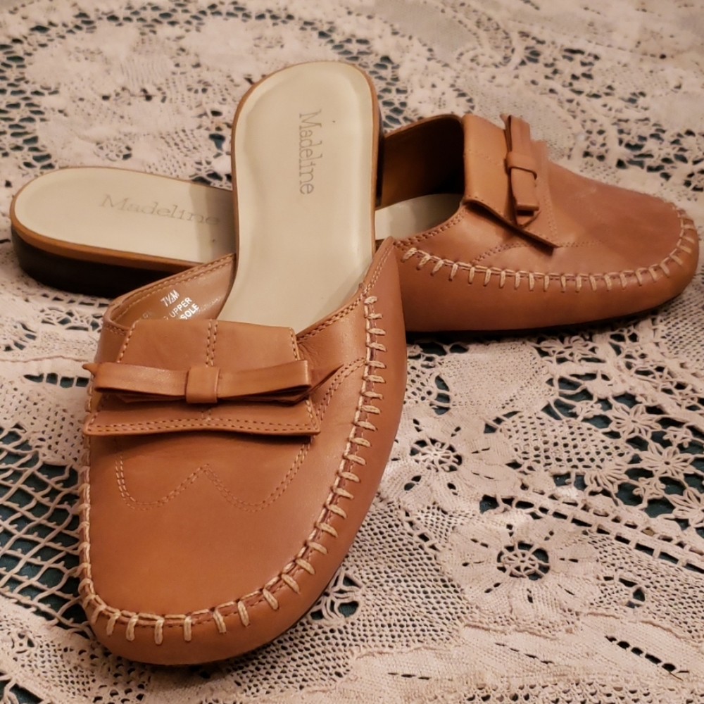 Tan flat3